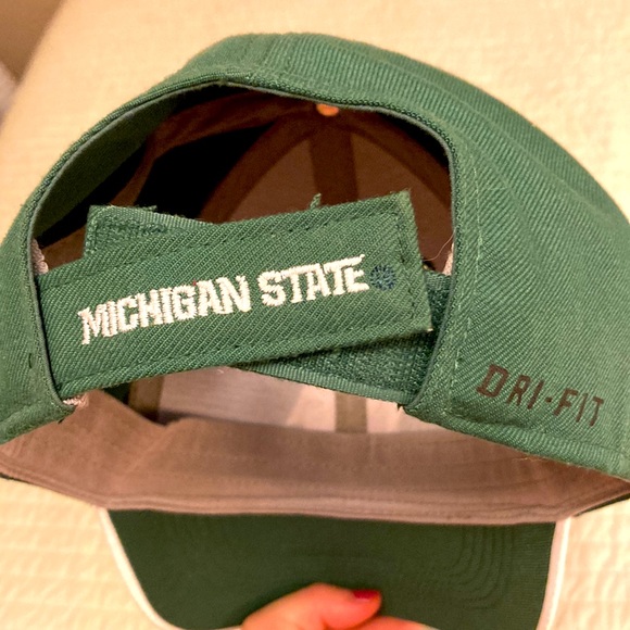Nike Dri-fit MSU Spartans baseball cap - Picture 7 of 7